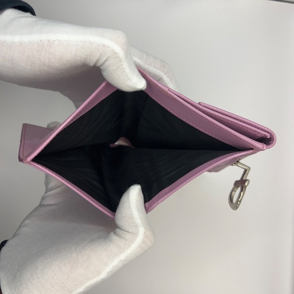 Salvatore Ferragamo Gancini wallet - Picture 5 of 6